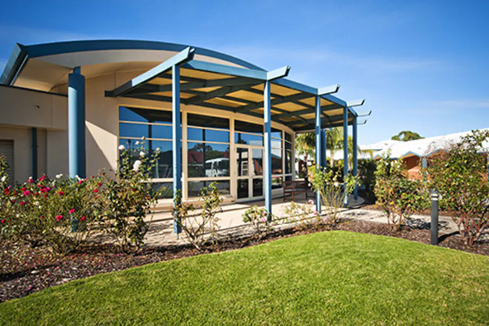 Residence building with a covered veranda
